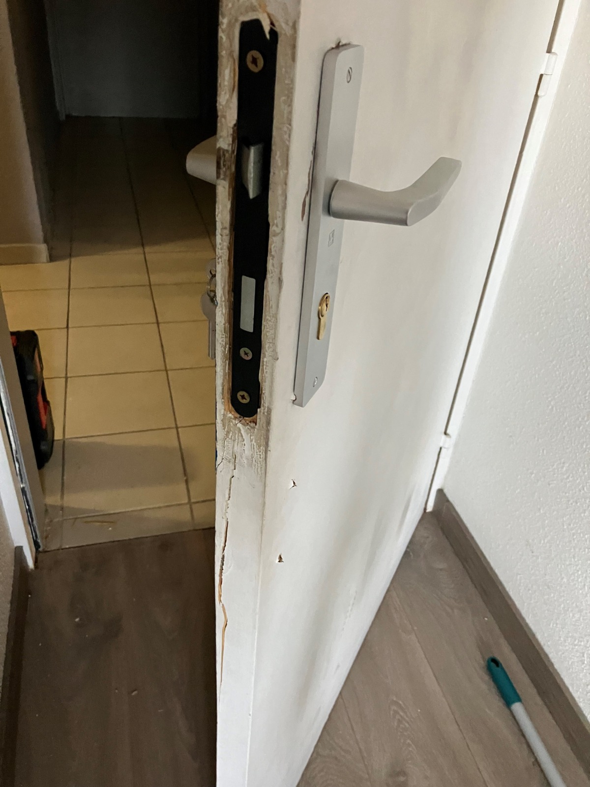 Porte forcée — intervention SOS Dépannage